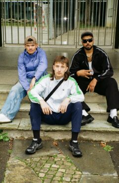 JULE_X_PRESSPIC_2_TOUR2026_c_Luis_Schneuwly_Quadrat